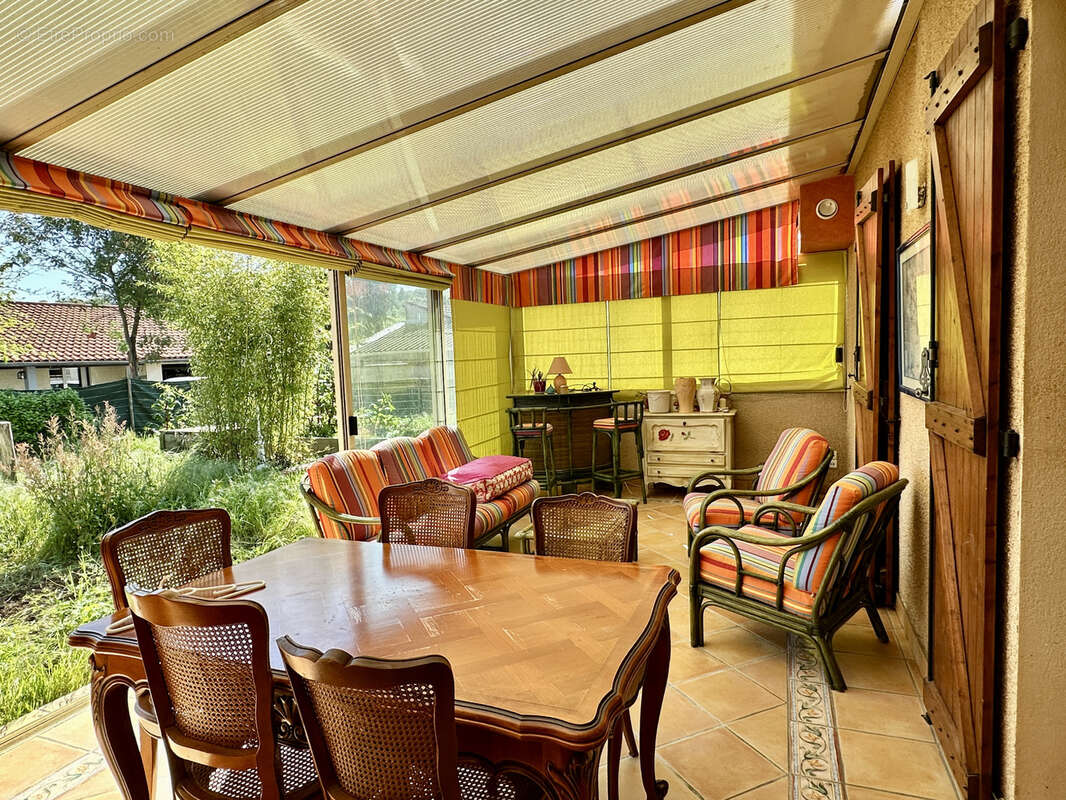 Maison à SAINT-JUERY