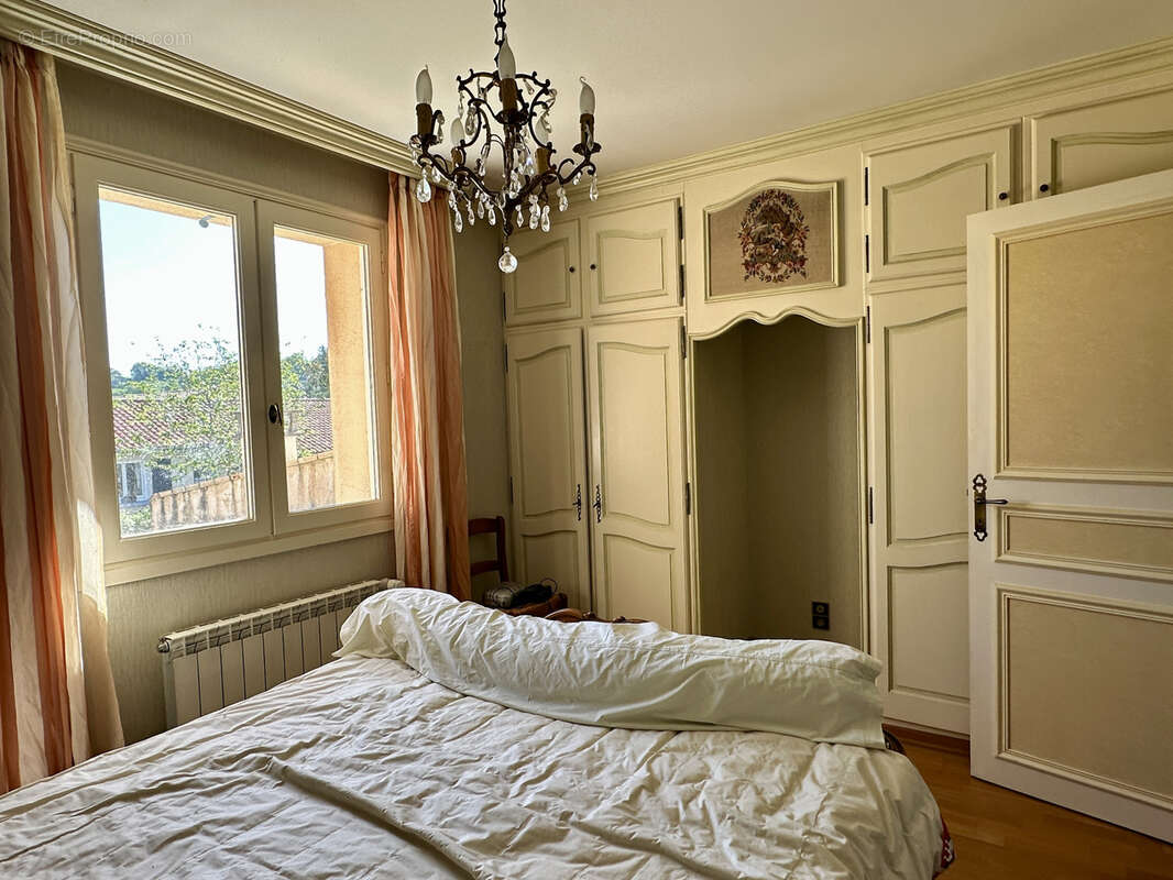 Maison à SAINT-JUERY