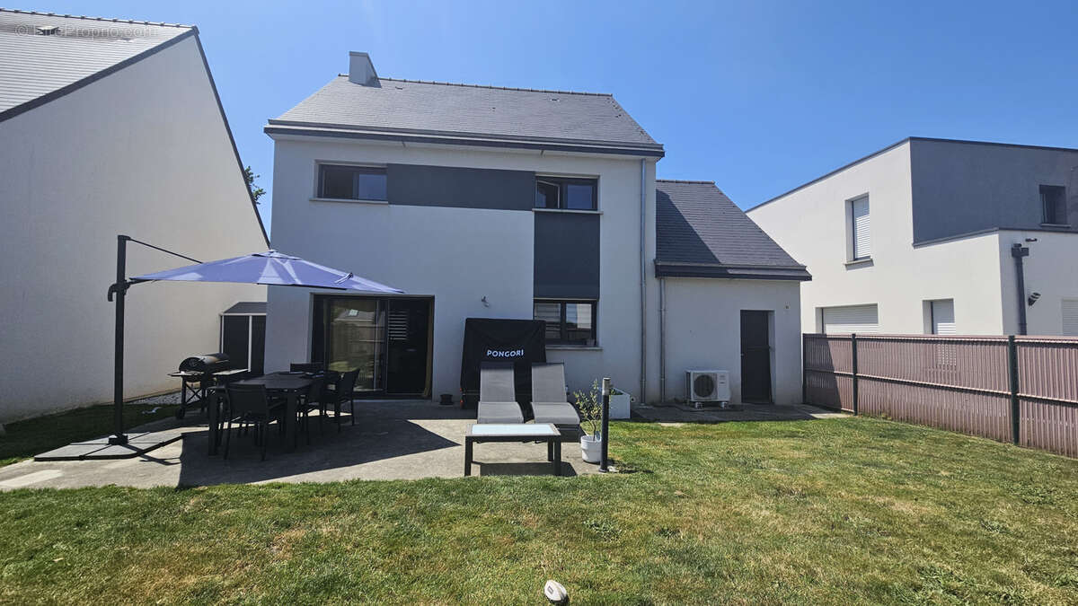 Maison à SAINT-ARMEL