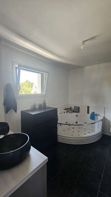 Maison à SAINT-ARMEL