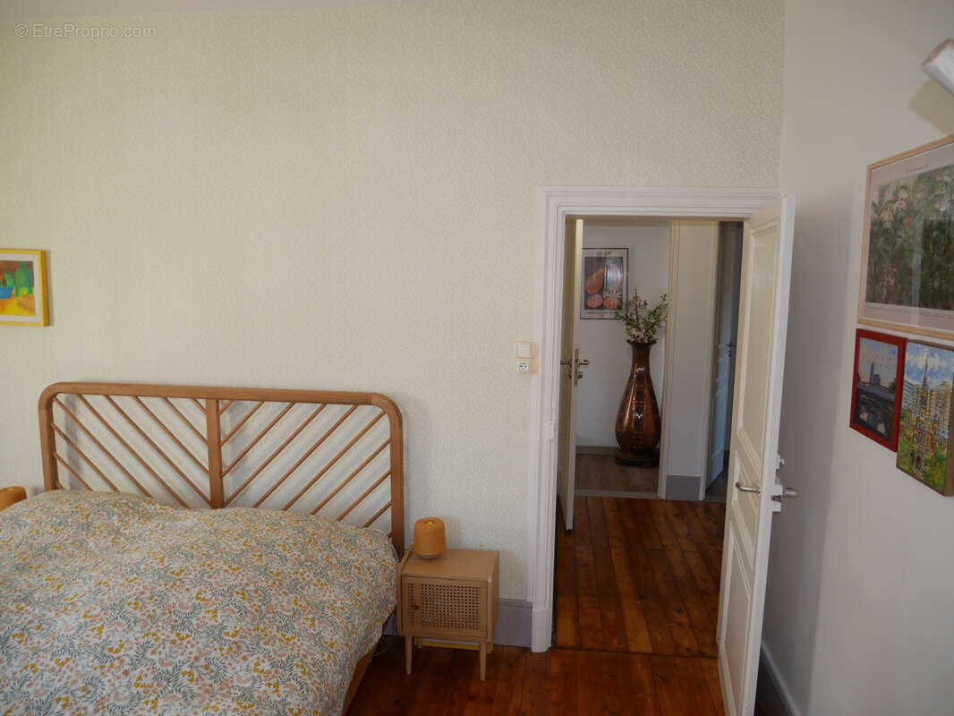 Maison à MONTREUILLON