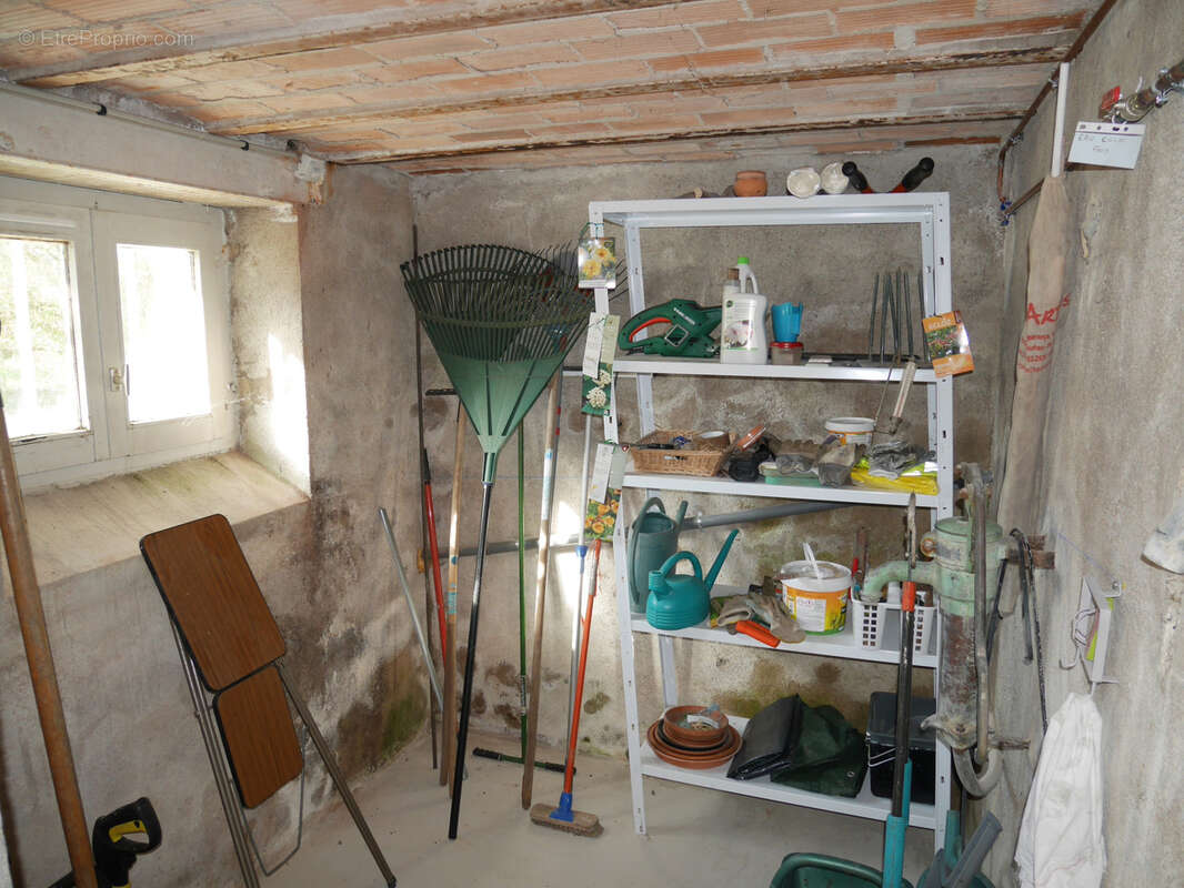 Maison à MONTREUILLON