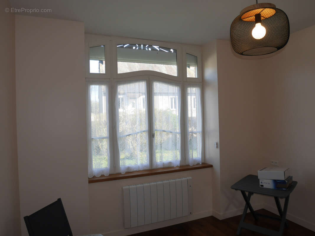 Maison à MONTREUILLON