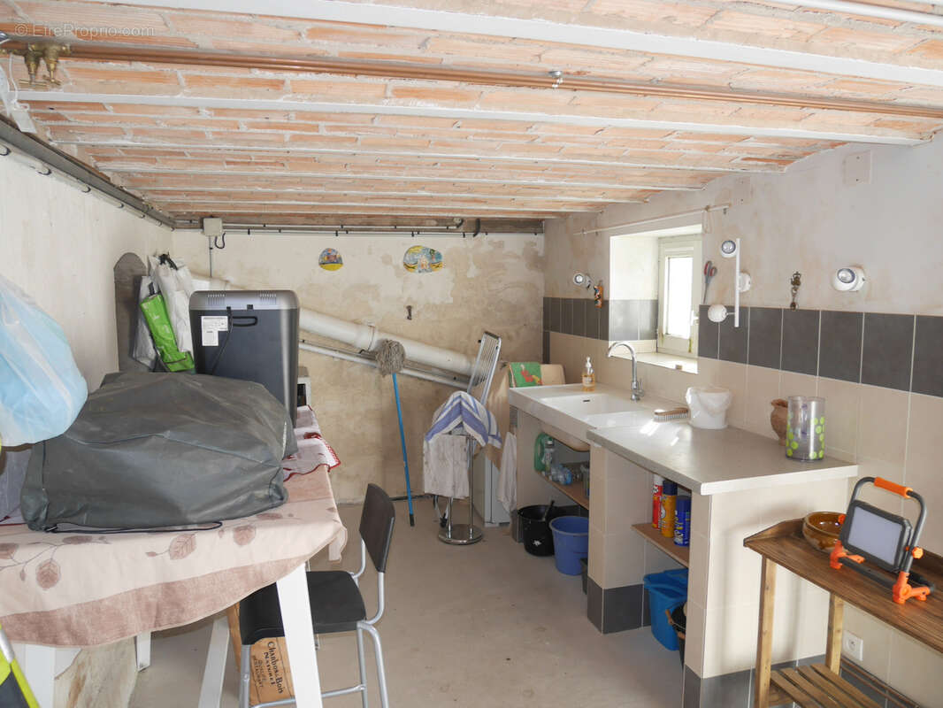 Maison à MONTREUILLON