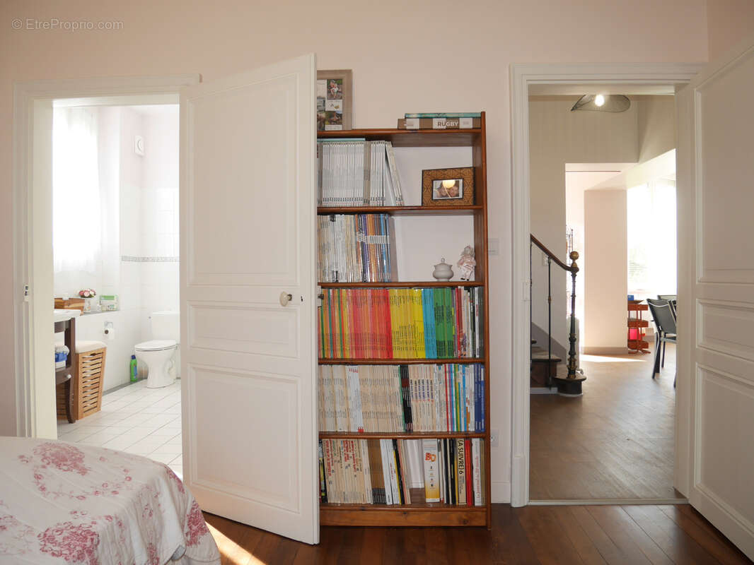 Maison à MONTREUILLON