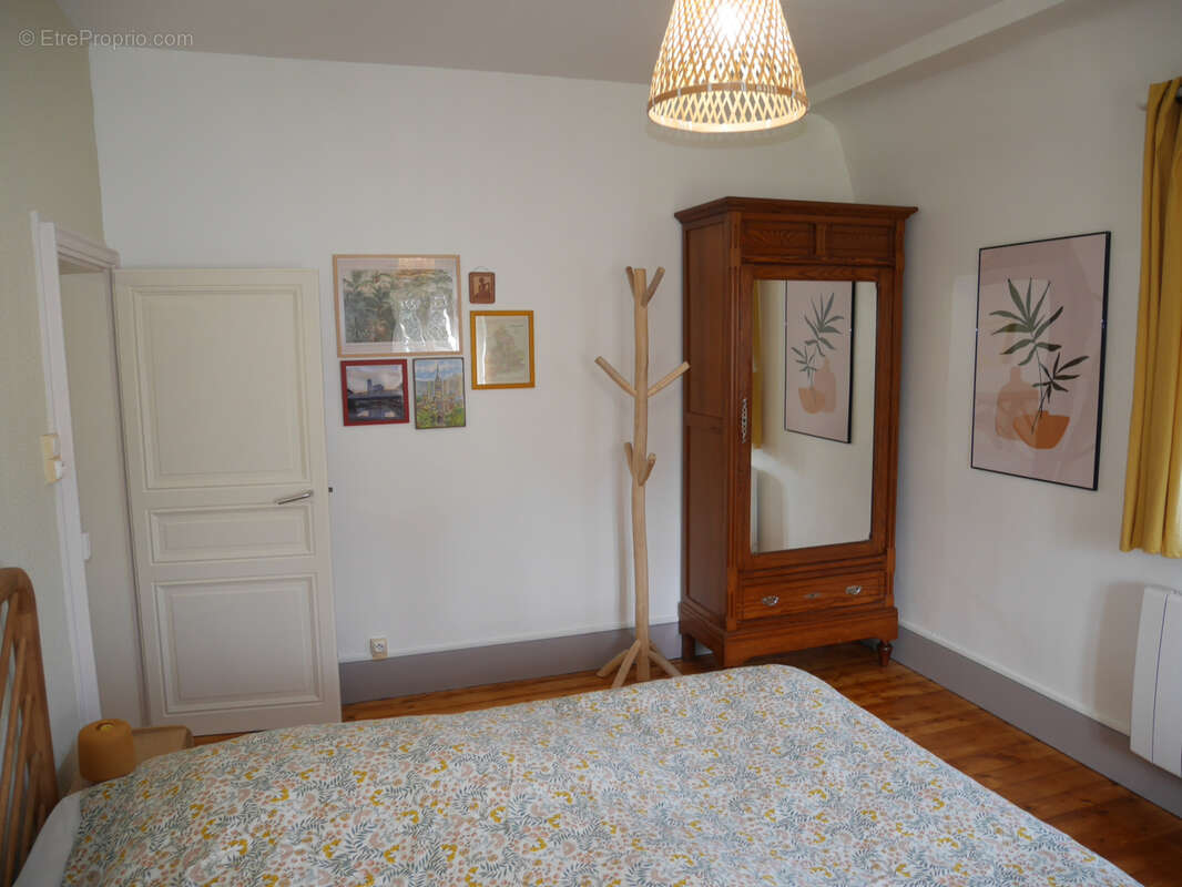 Maison à MONTREUILLON