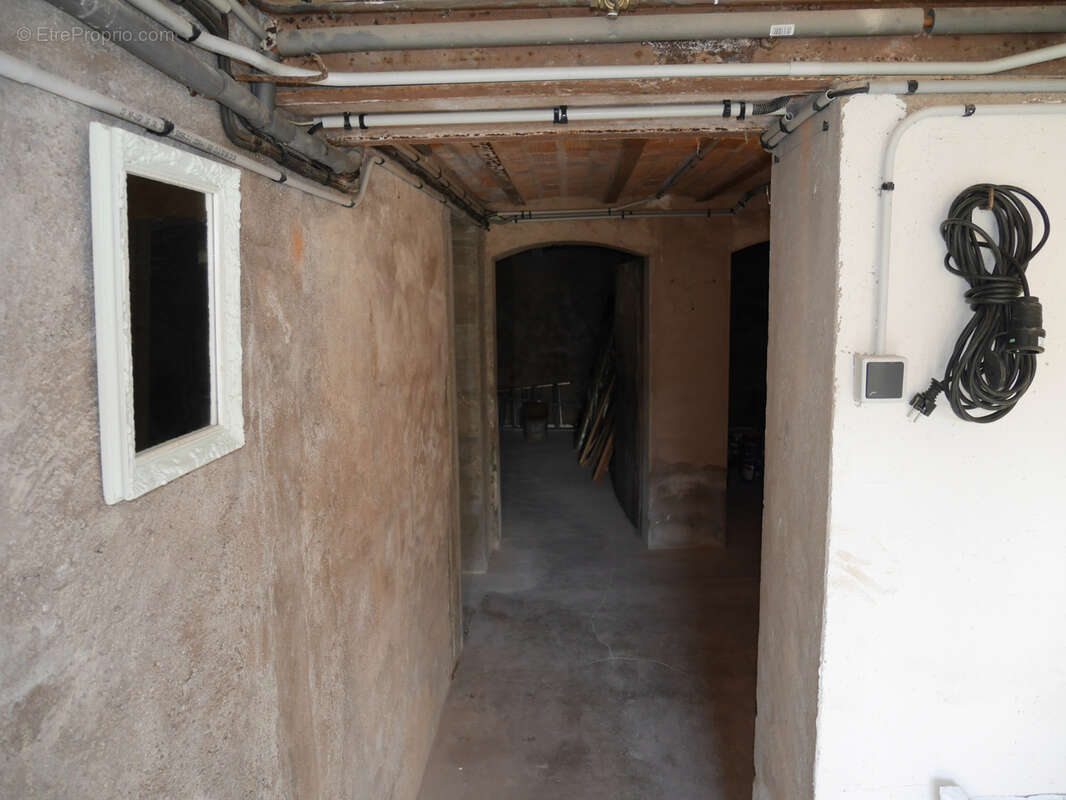 Maison à MONTREUILLON