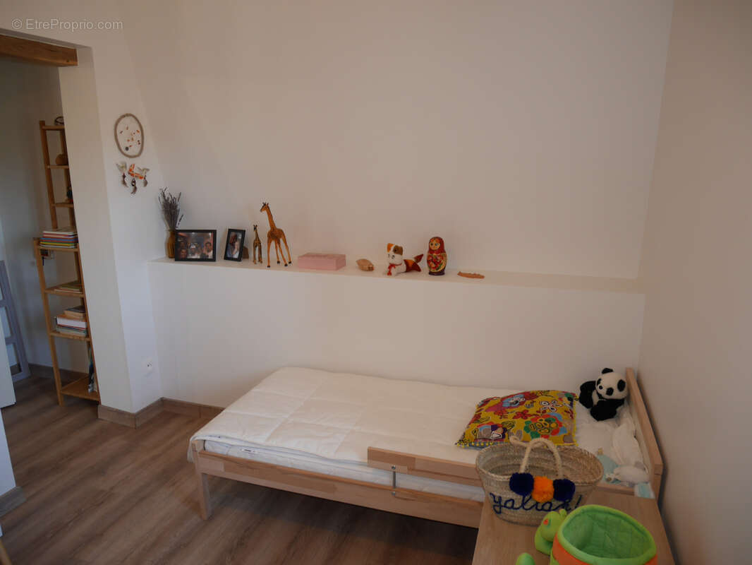 Maison à MONTREUILLON