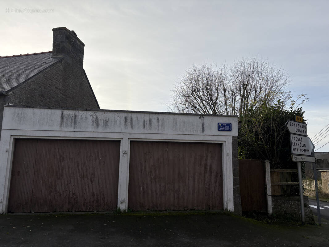 Maison à LE TRONCHET