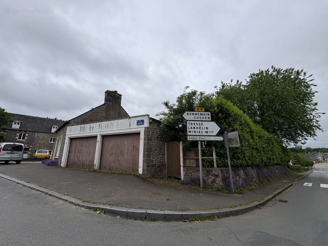 Maison à LE TRONCHET