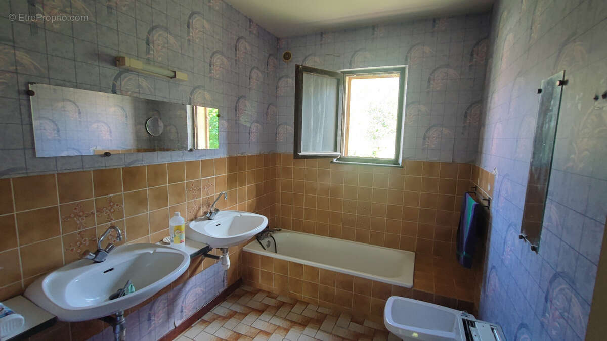 Maison à VILLARS-SOUS-ECOT