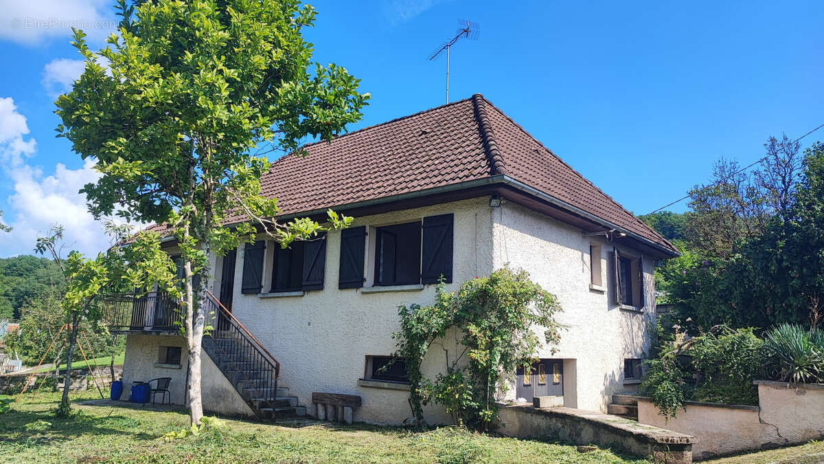 Maison à VILLARS-SOUS-ECOT