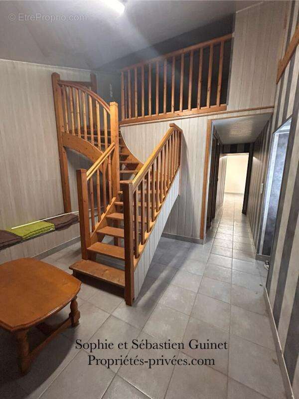 Maison à SAINT-JUIRE-CHAMPGILLON