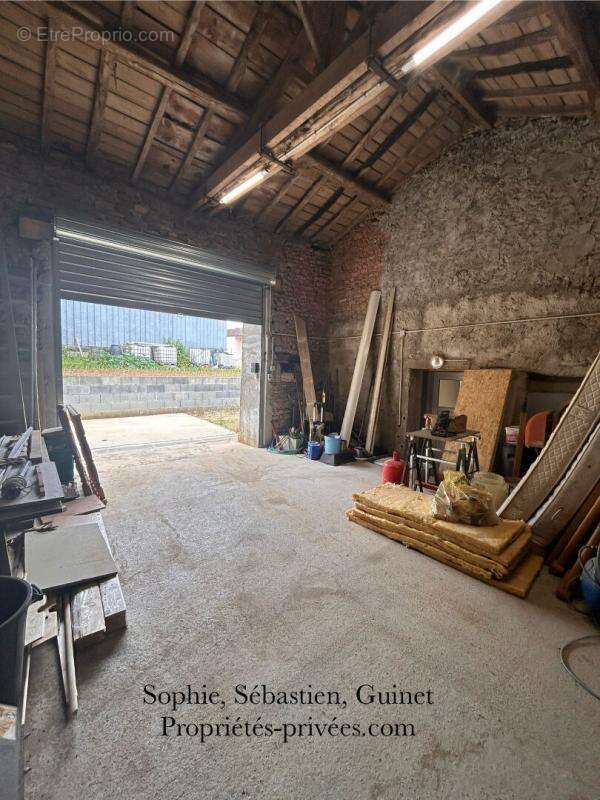 Maison à SAINT-JUIRE-CHAMPGILLON