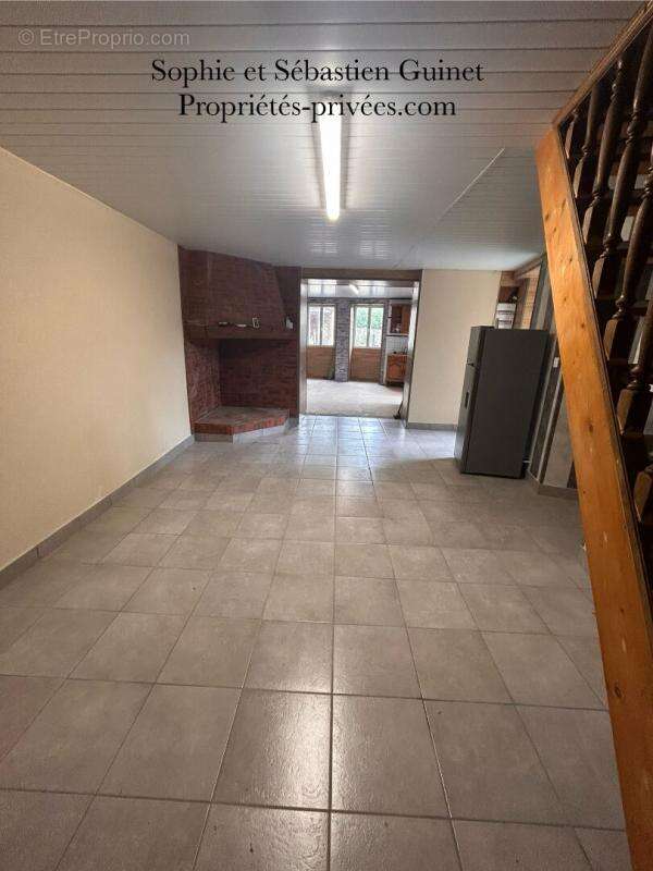 Maison à SAINT-JUIRE-CHAMPGILLON