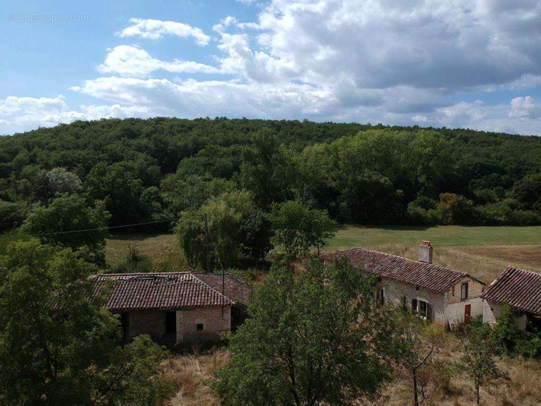 Maison à PUYLAROQUE