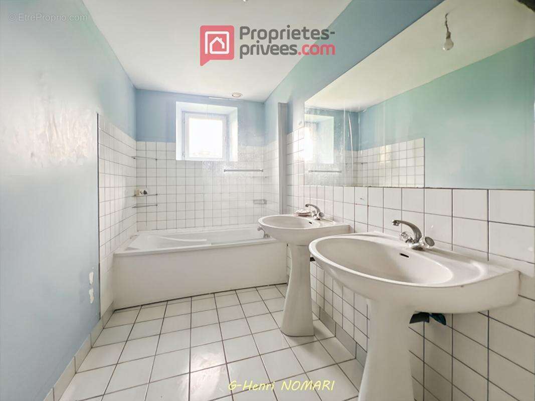 Maison à SAINT-AUBIN-DES-CHATEAUX