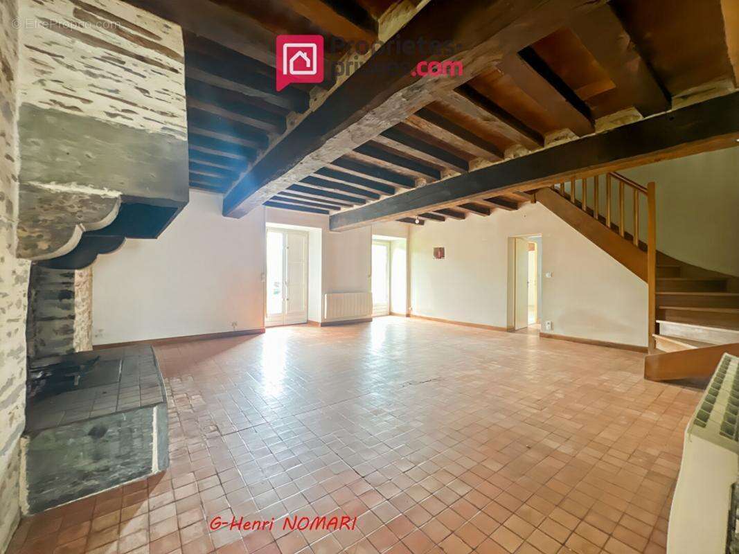 Maison à SAINT-AUBIN-DES-CHATEAUX