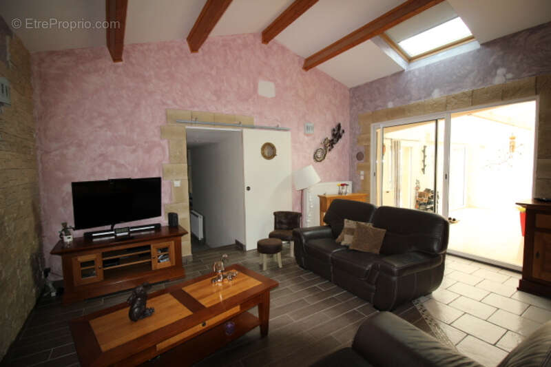 Maison à SAINT-GENEST-D&#039;AMBIERE