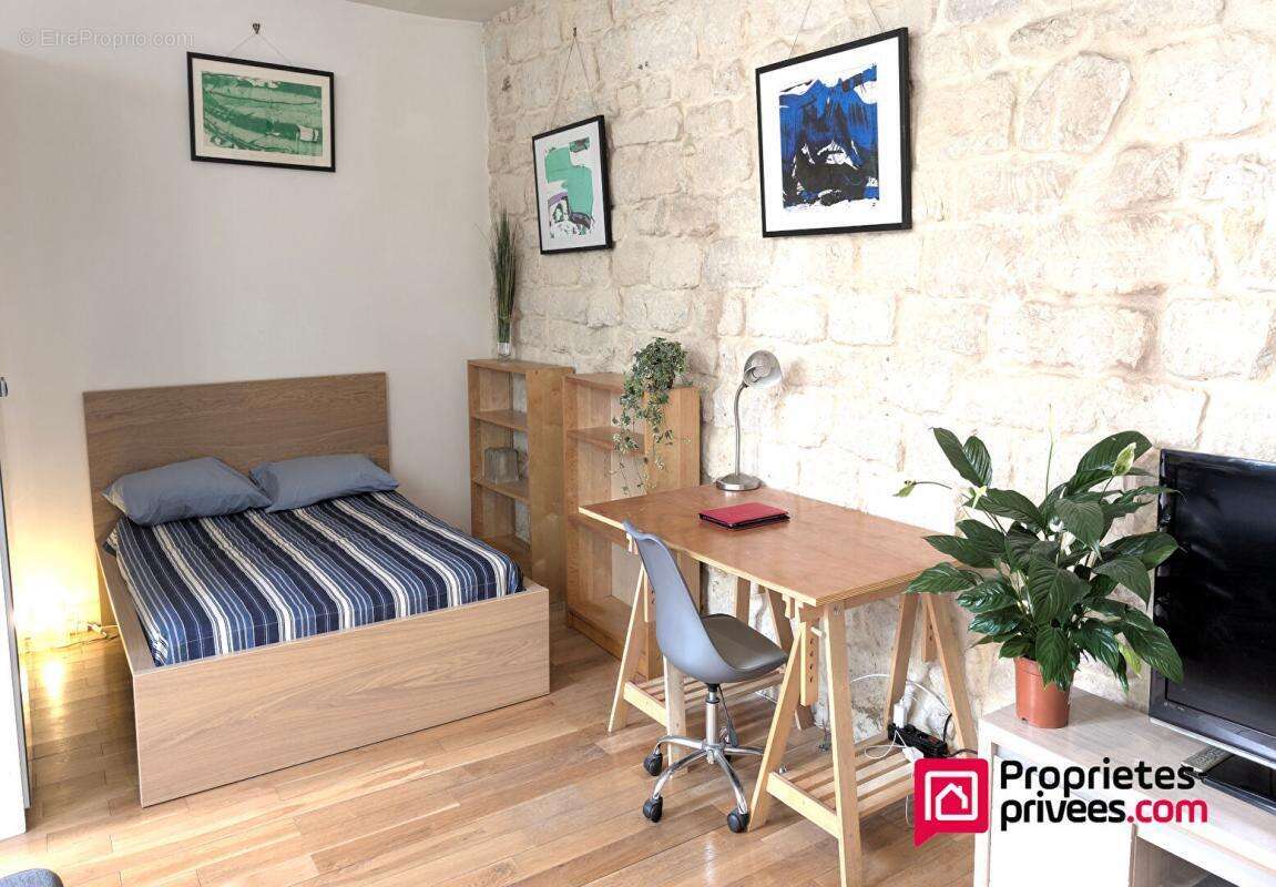 Appartement à PARIS-2E