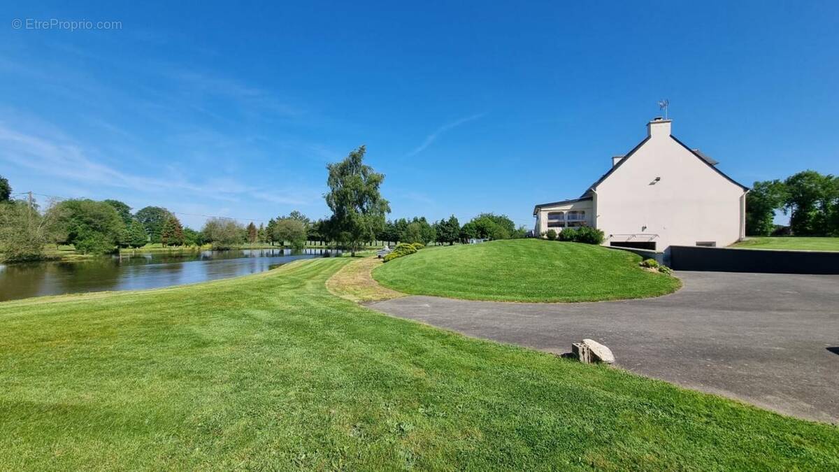 Maison à LA GACILLY