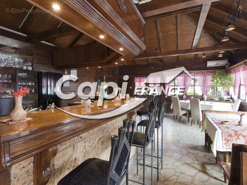 Commerce à LES AVANCHERS-VALMOREL