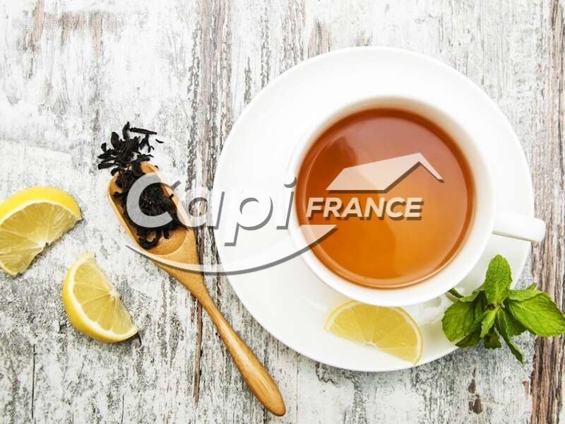 Commerce à LES AVANCHERS-VALMOREL