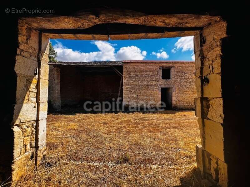 Maison à PUYRAVAULT