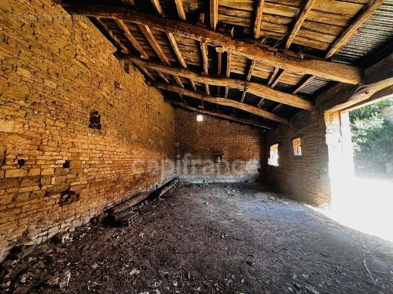 Maison à PUYRAVAULT