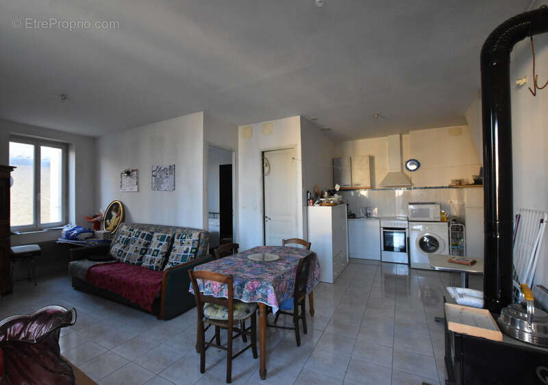 Appartement à COURSAN