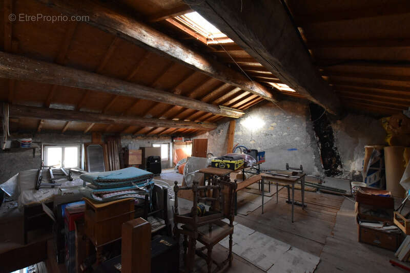 Appartement à COURSAN