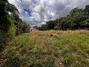 Terrain à GENOUILLE