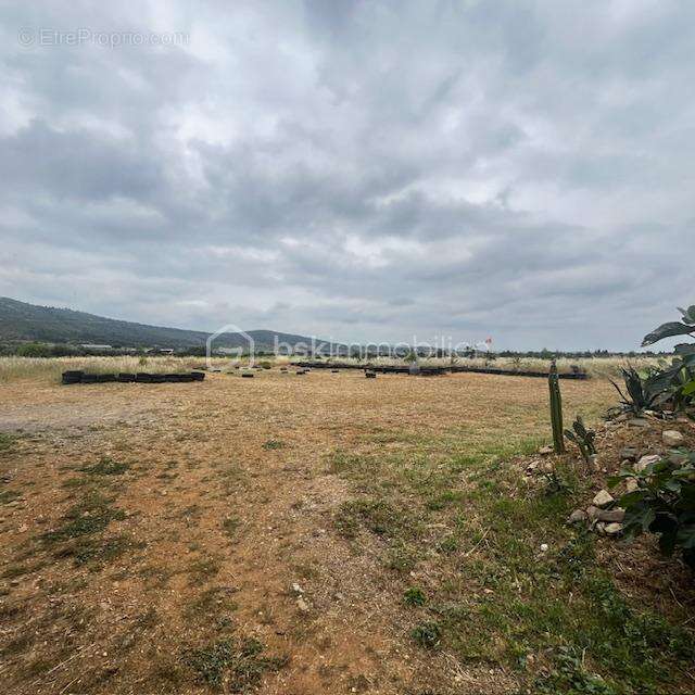 Terrain à ARGELIERS