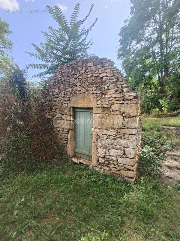 Maison à CARSAC-AILLAC