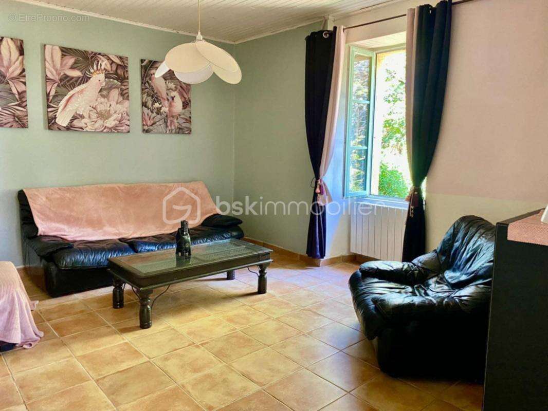 Maison à CARSAC-AILLAC