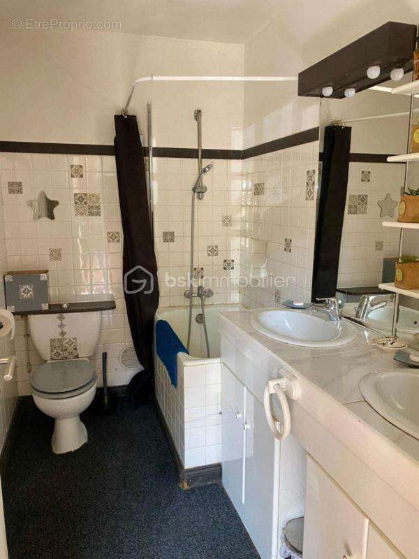 Maison à CARSAC-AILLAC