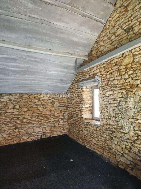 Maison à CARSAC-AILLAC