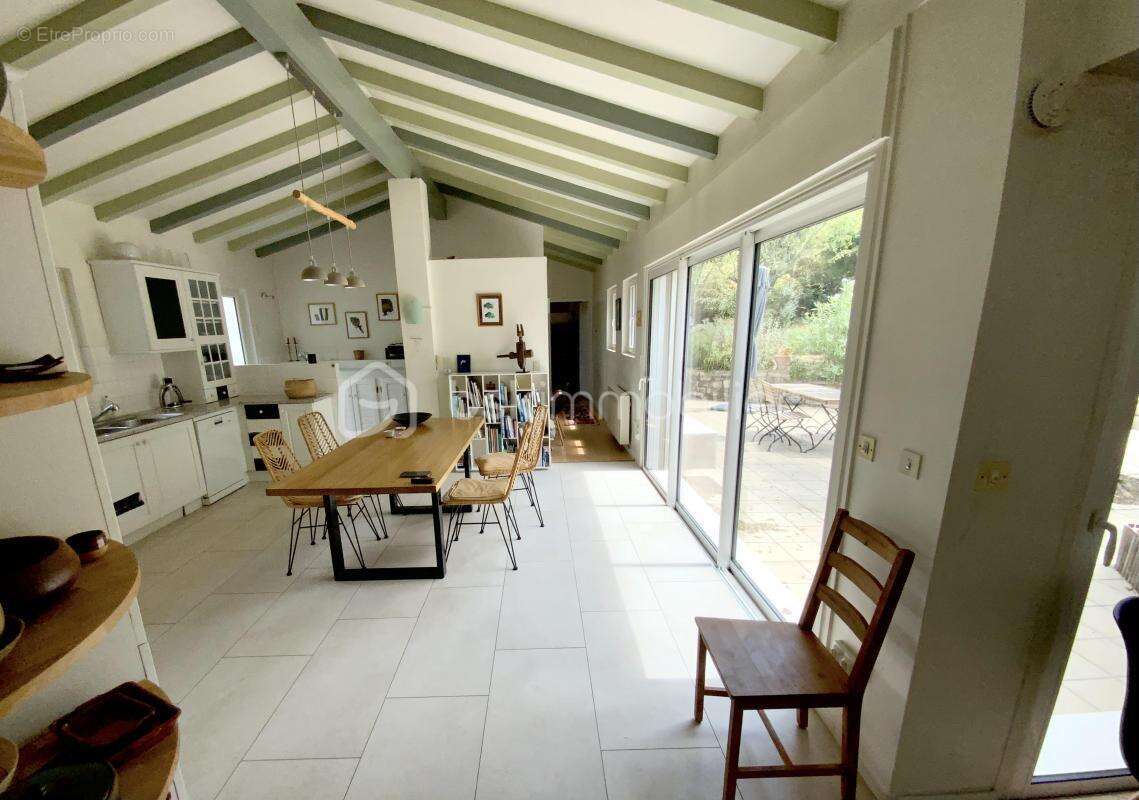 Maison à SAINT-MARTIN-DE-LONDRES