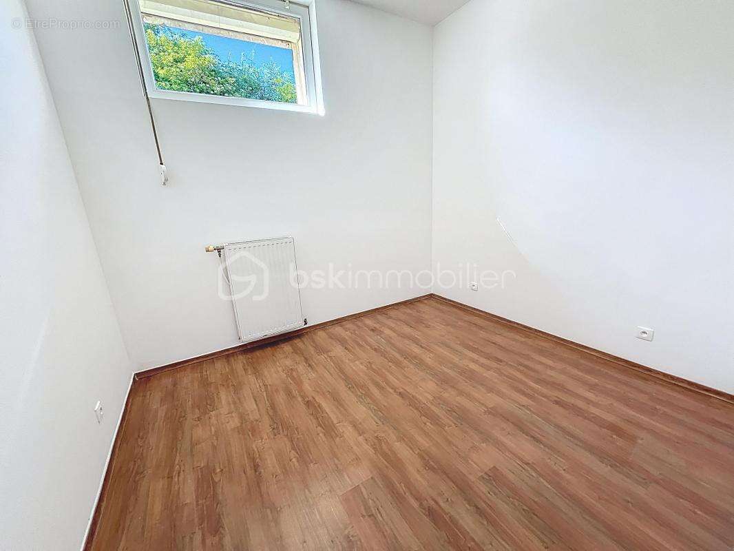 Maison à LA FERTE-CHEVRESIS