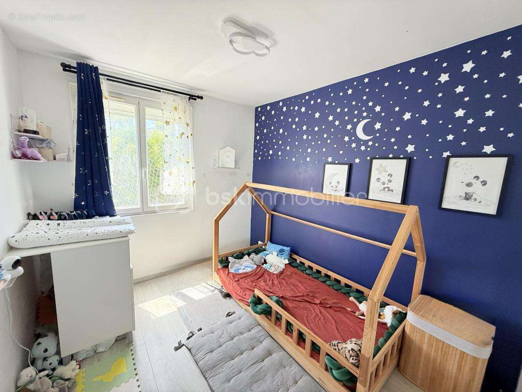 Appartement à SAINT-JEAN-DE-BRAYE