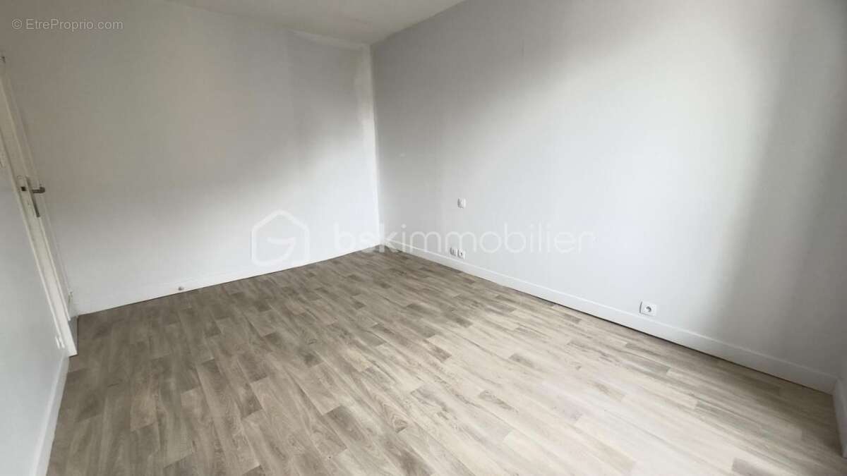 Appartement à ARGENTRE-DU-PLESSIS