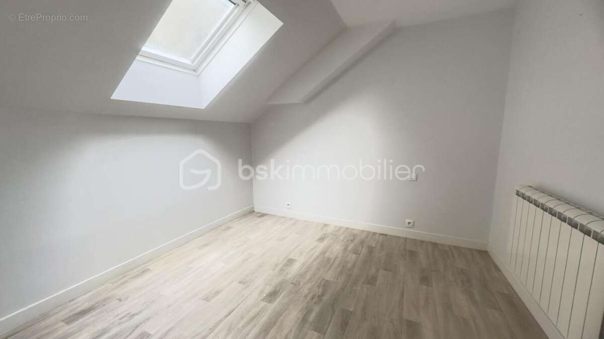 Appartement à ARGENTRE-DU-PLESSIS