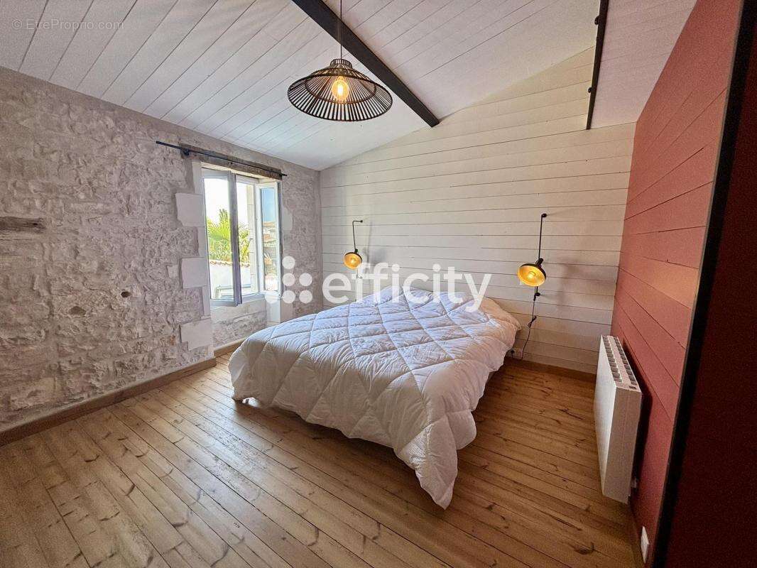 Maison à SAINTE-MARIE-DE-RE