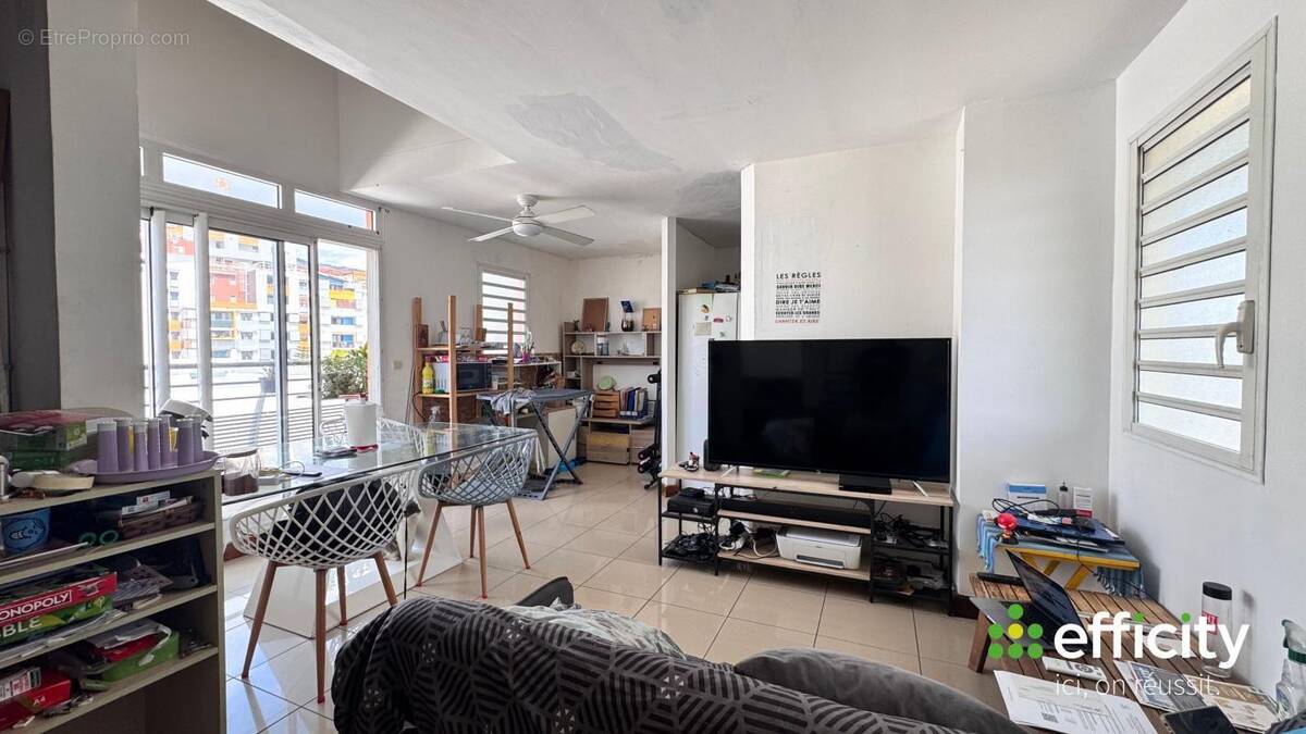 Appartement à SAINT-DENIS