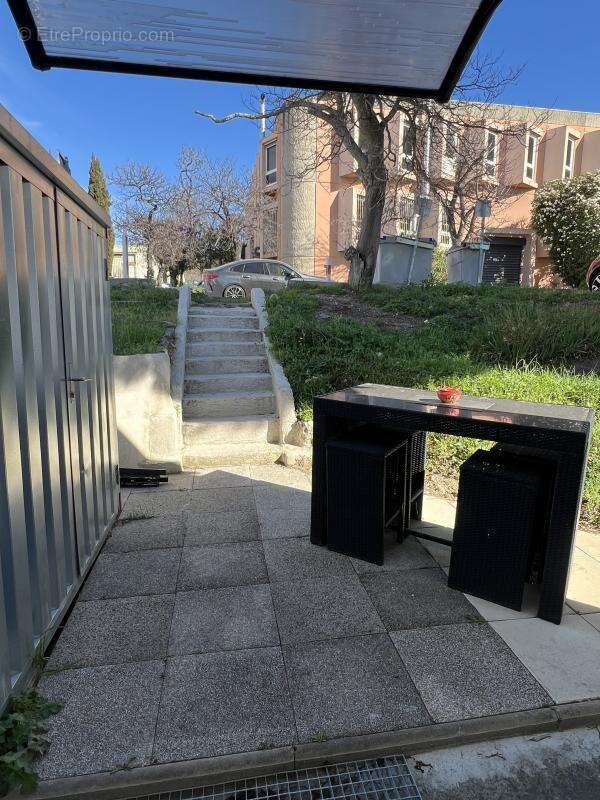 Commerce à MARSEILLE-15E