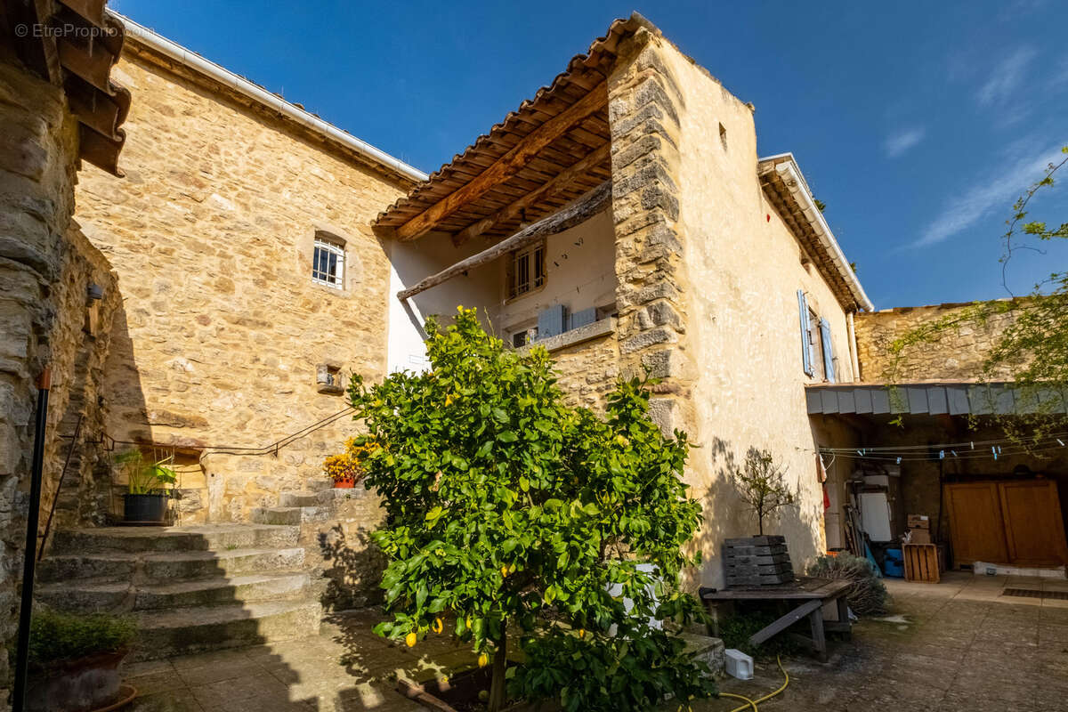 Maison à SAINT-MICHEL-D&#039;EUZET