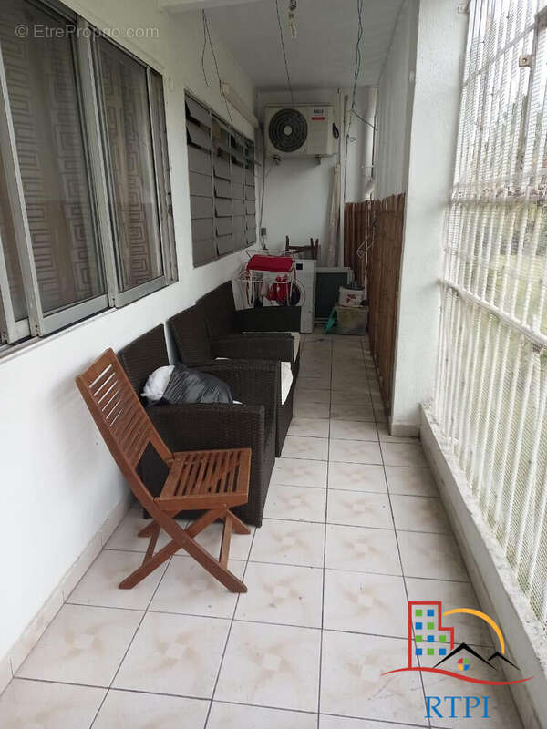 Appartement à LES ABYMES