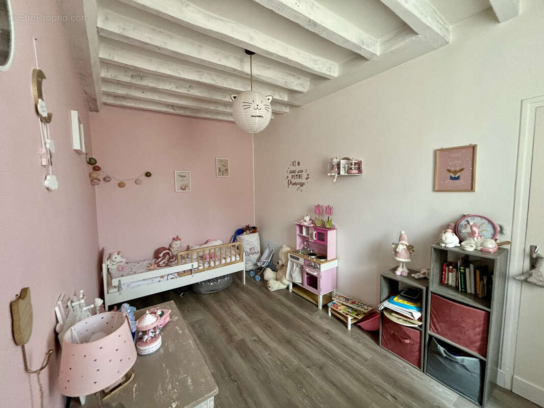 Maison à JOUY-SUR-EURE