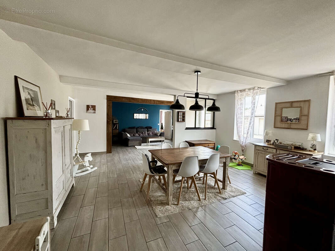 Maison à JOUY-SUR-EURE