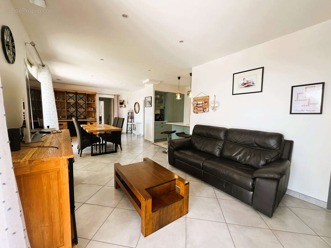 Maison à MESCHERS-SUR-GIRONDE